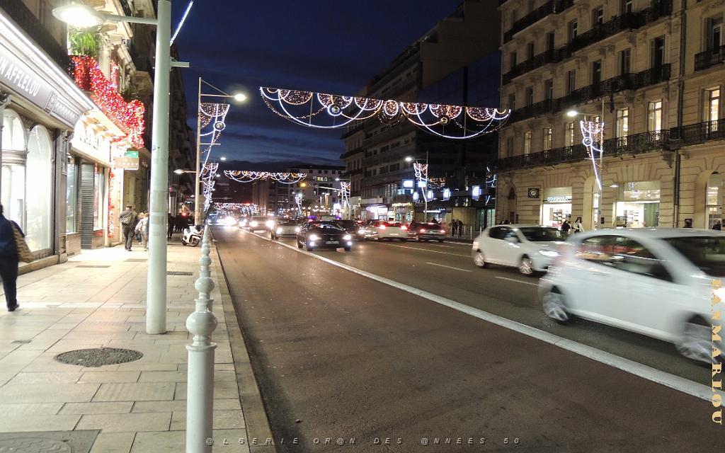 2025 11 28 TOULON EN SOIREE -  LE PORT ET ILLUMINATIONS VILLE (25).jpg